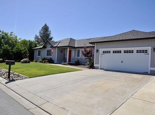 640 Lanini Dr, Hollister, CA 95023