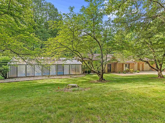 2nd image of 5400 Timberlane Dr