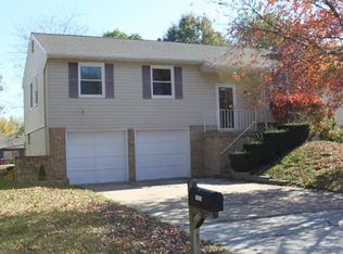 13025 S Sycamore St, Olathe, KS 66062