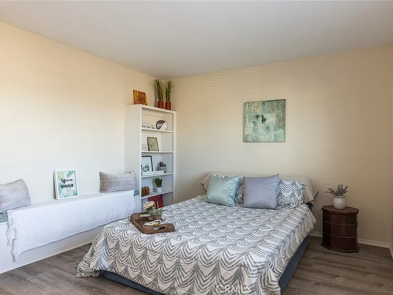 26015 Narbonne Ave #14 — Photo 13