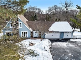 120 Jackson Oaks St, Lake Orion, MI 48362