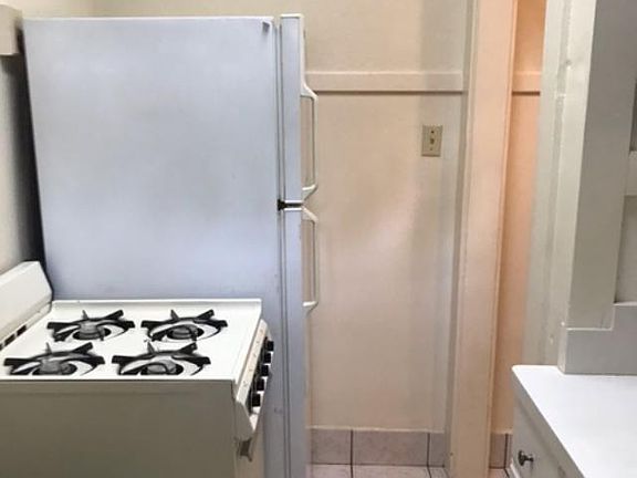 4th image of 401 S Claudina St APT 8
