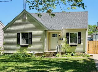 2244 S Spring St, Springfield, IL 62704