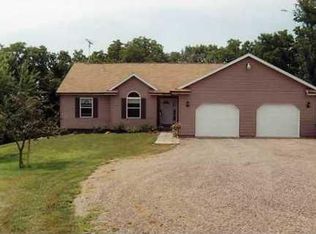 33500 Serenity Ln, Wauzeka, WI 53826