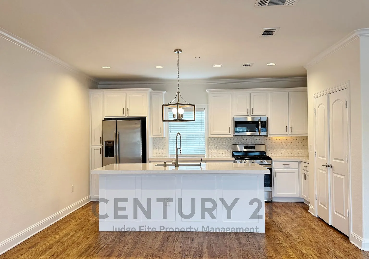 You're Going to LOVE This Stunning 3-Story 3/3/3 in Highland Park ISD! — Photo 3