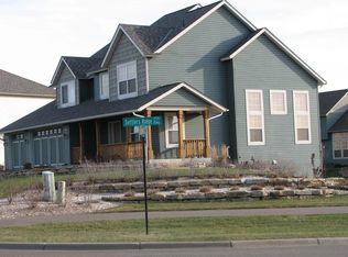 11341 Halstead Trl, Woodbury, MN 55129