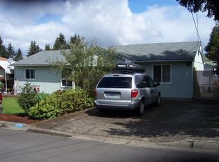 2776 W Sanders Ave, Roseburg, OR
