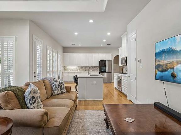 4th image of 432 Loma Alta Dr