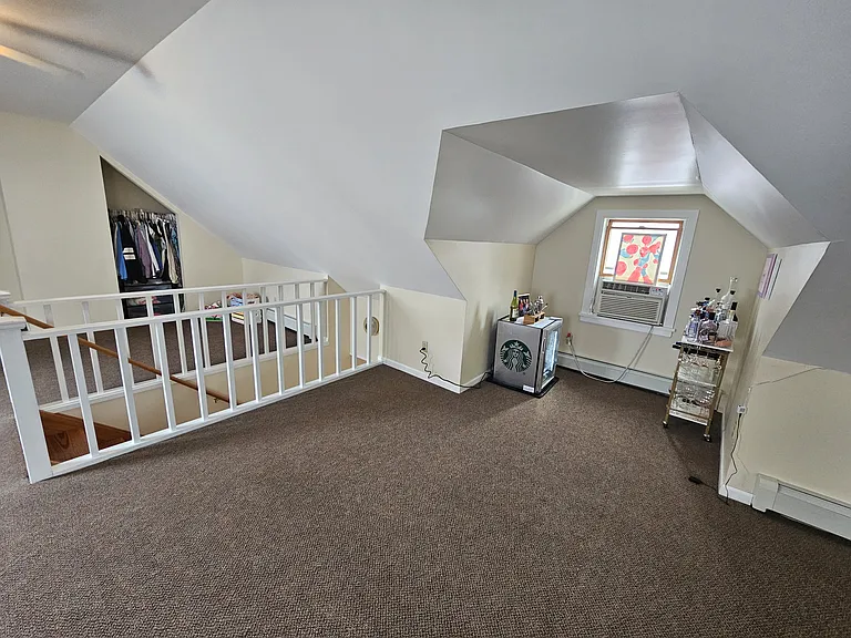 134 Woodlawn Ave #4 — Photo 8