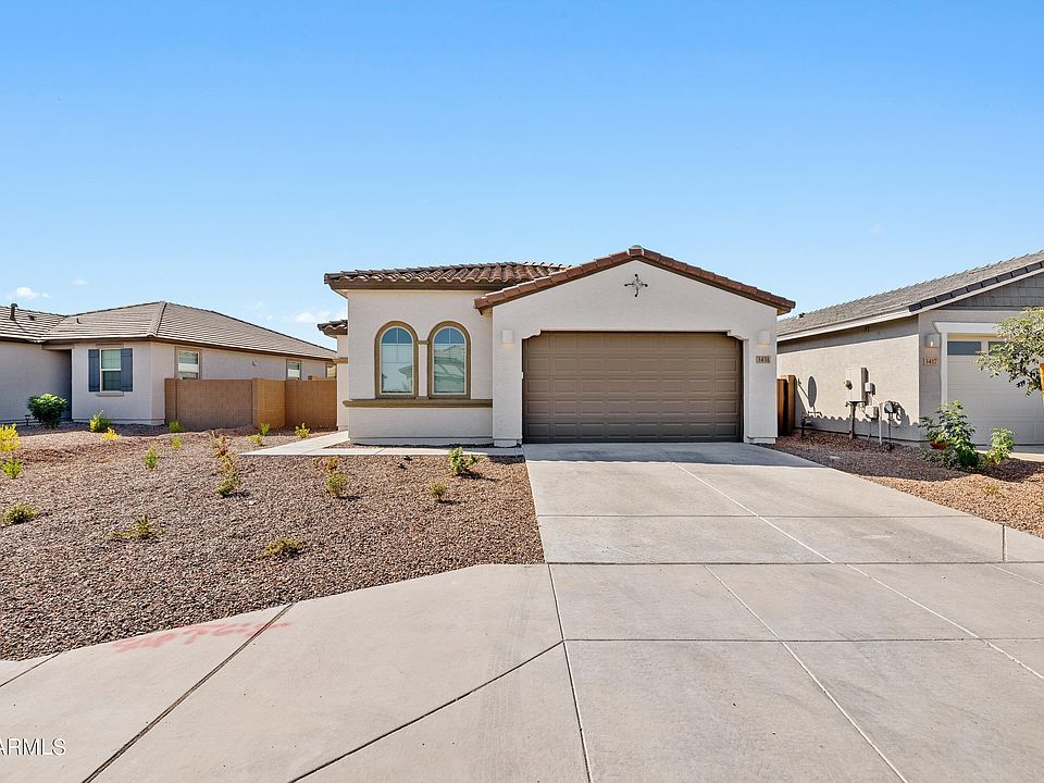 1st image of 3431 E DAKOTA Drive