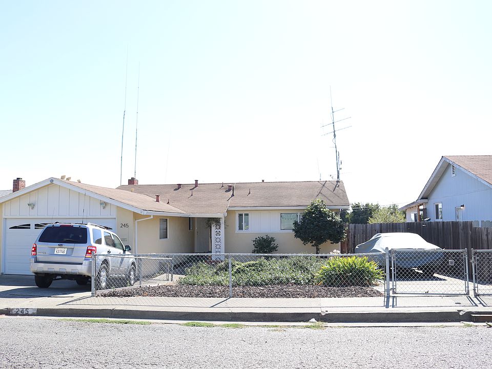 2nd image of 245 Redwing St