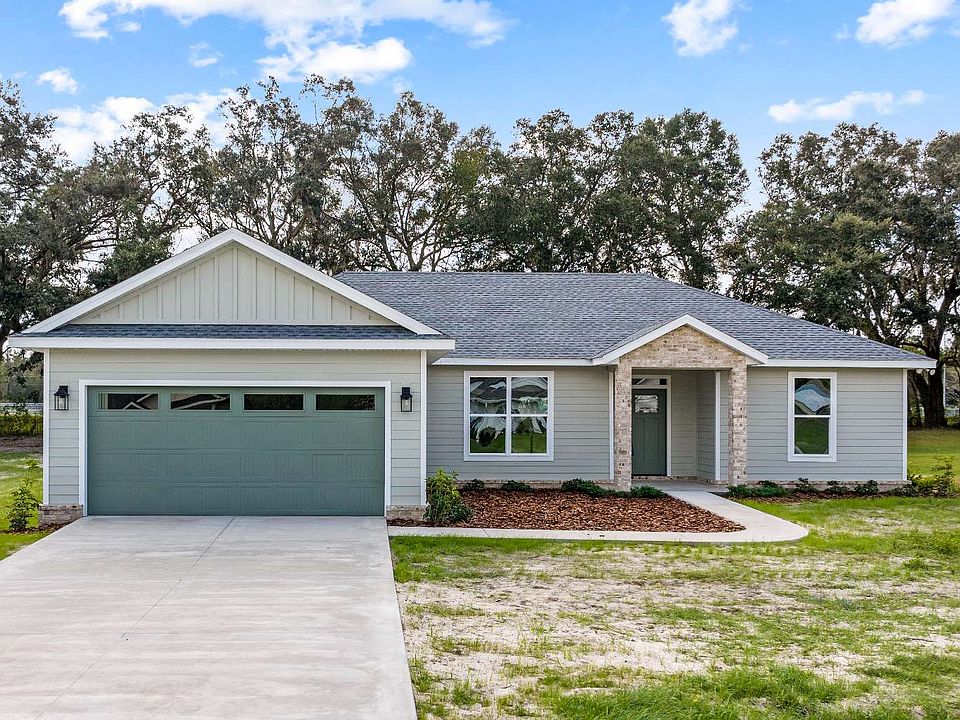 1st image of 641 SW Chesterfield Cir