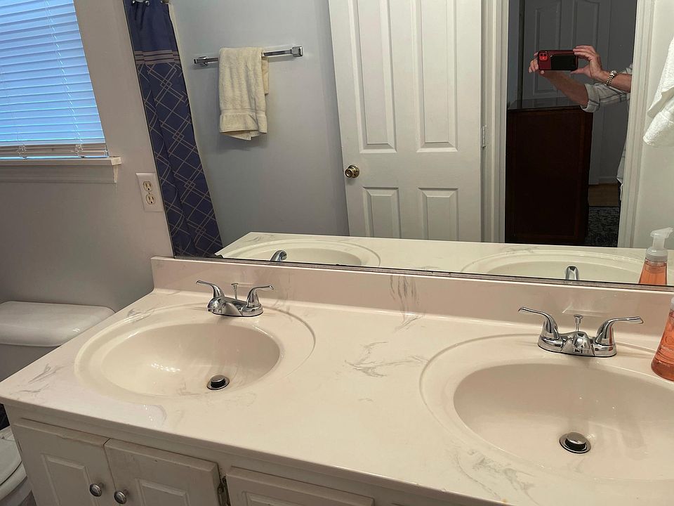 Insuite master bathroom