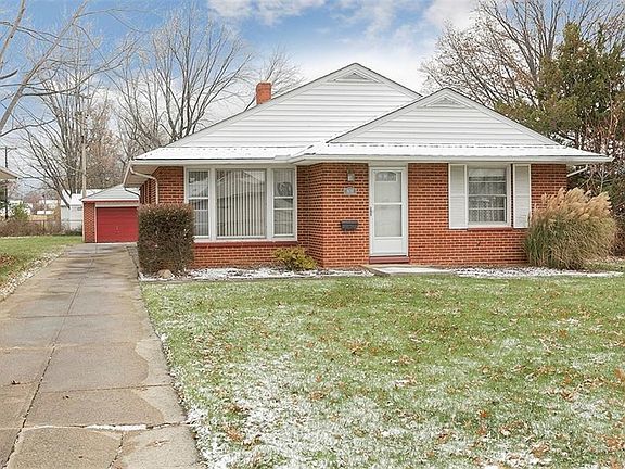 2nd image of 31727 Royalview Dr