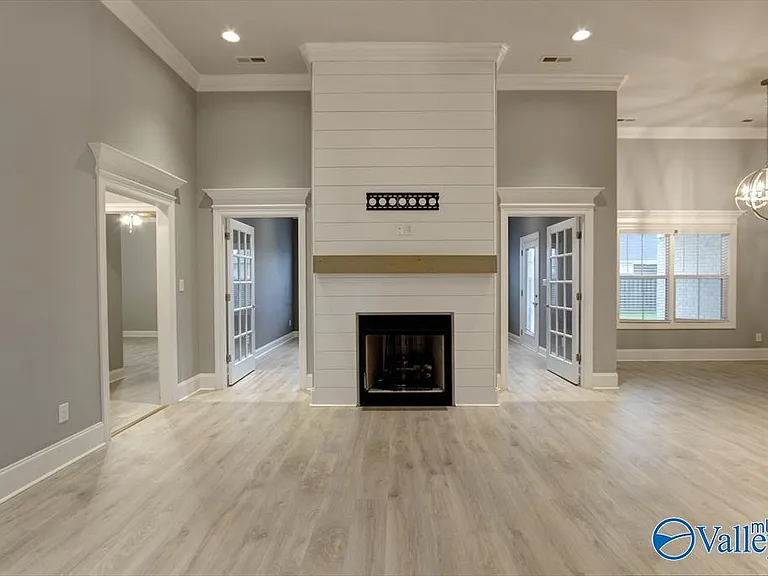 26415 Birkshire Ln — Photo 3