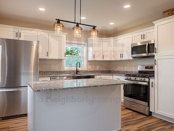 3rd image of 5066 Newton Falls Rd