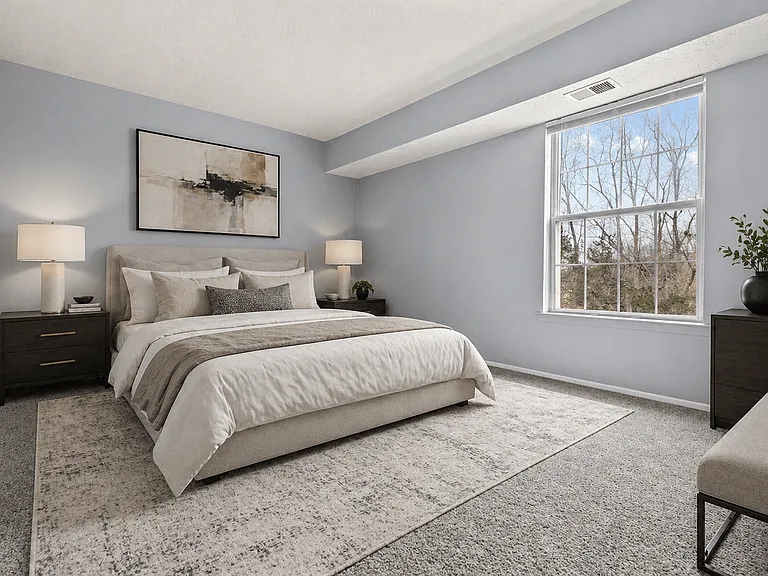 Fairfax Apartments - Lansing, MI — Photo 17