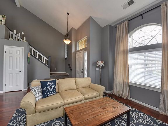 5th image of 114 Rockbolt Cir