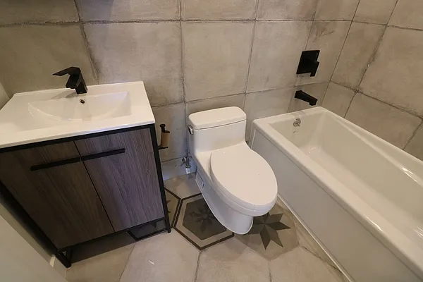 Rented by Compass | media 16