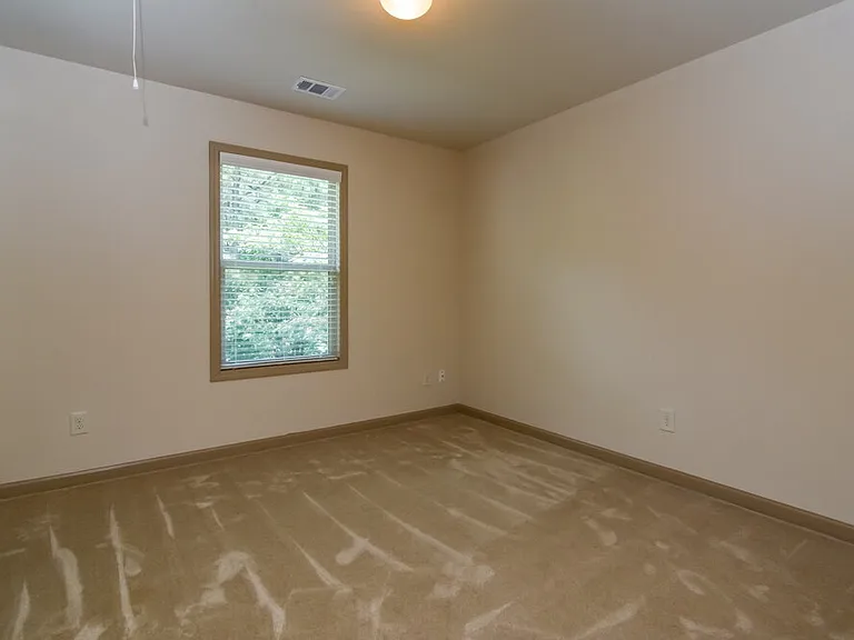 2486 Peach Shoals Cir — Photo 12