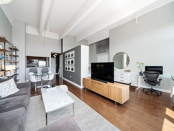 5th image of 1500 Hudson St APT 9K