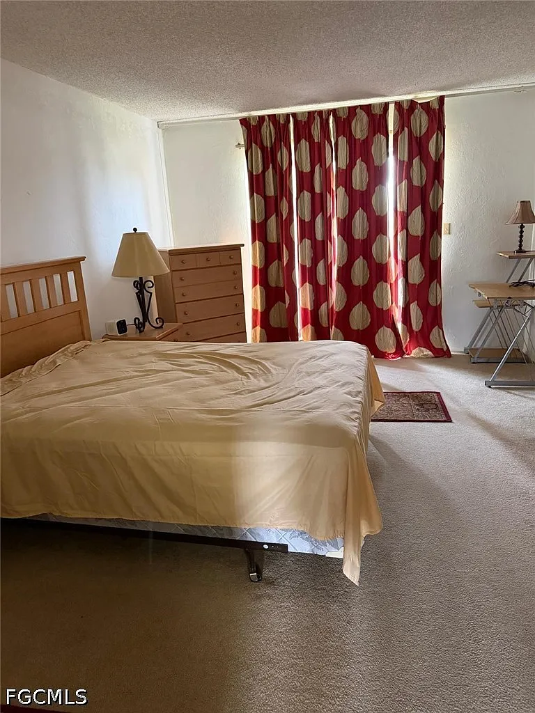 1 bed, 1.0 bath, 743 sqft, $1,000 — Photo 4