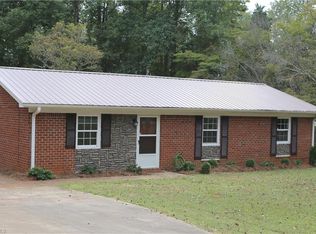 709 Quail Rd, Lexington, NC 27292