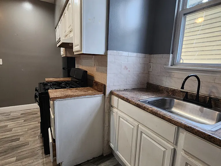 66 Vincent St #2 — Photo 7