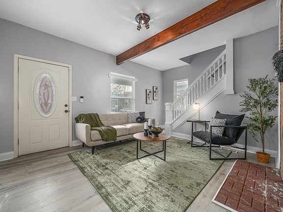 5th image of 439 Oakwood Ave