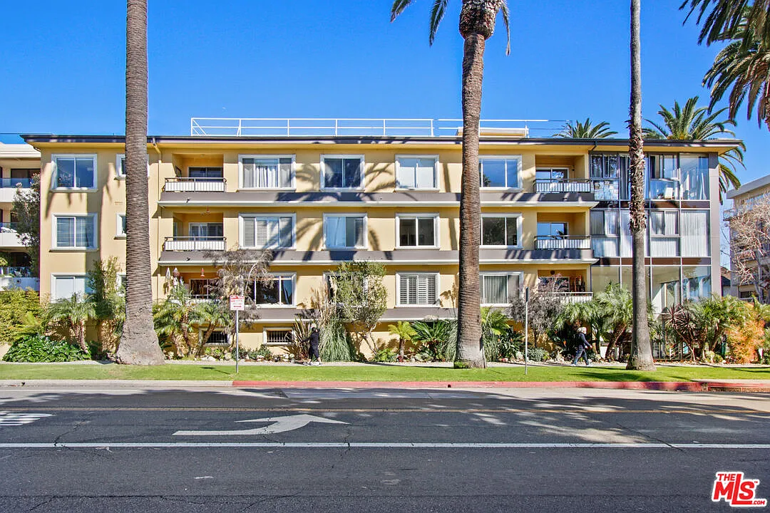 1 bed, 1.0 bath, 726 sqft, $4,200 — Photo 4