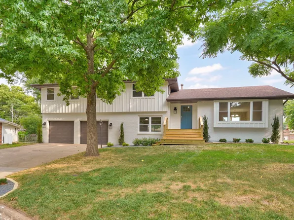 713 E Meadowlark Circle, Springfield, MO 65810