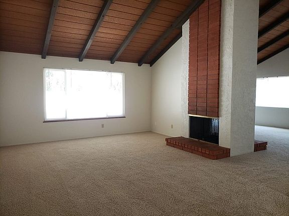 3rd image of 10303 Mesa Madera Dr