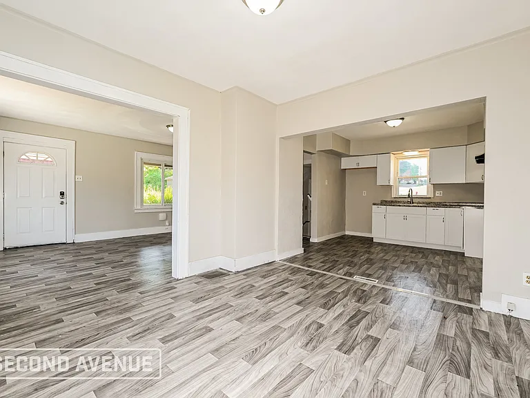 1506 Freemont St — Photo 4