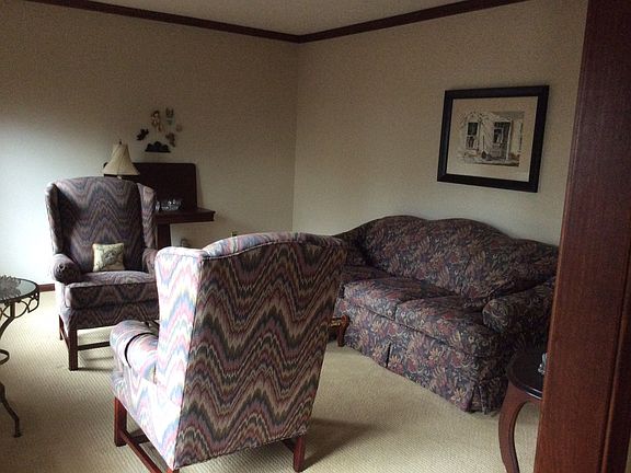 3rd image of 4392 Satinwood Dr
