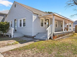 1407 Arendell St, Morehead City, NC 28557