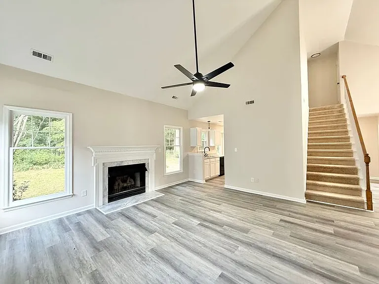 707 Clay Hill Dr — Photo 5