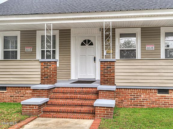 2nd image of 631 Crawford Avenue