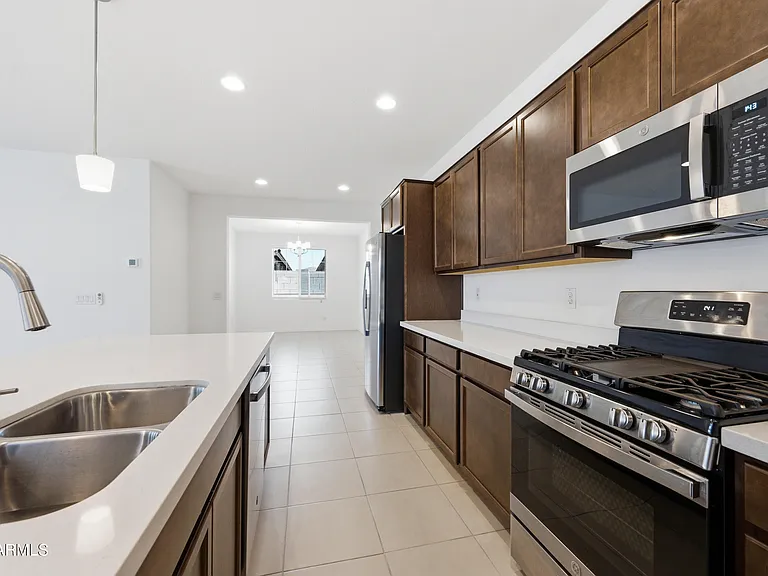 3810 N 101st Dr — Photo 10