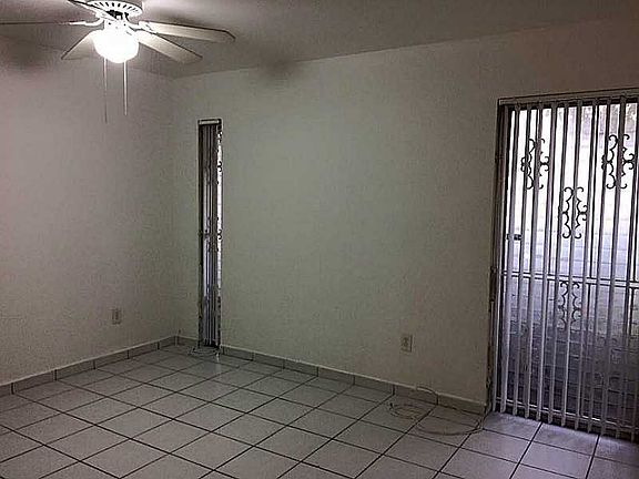 5th image of 402 Minorca Ave