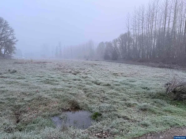 17666 Emerald Green Ln SE, Jefferson, OR 97352