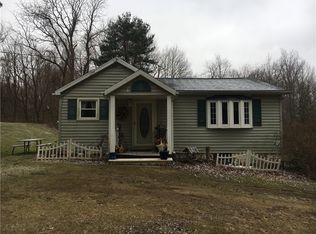 19 Centertown Rd, Grove City, PA 16127