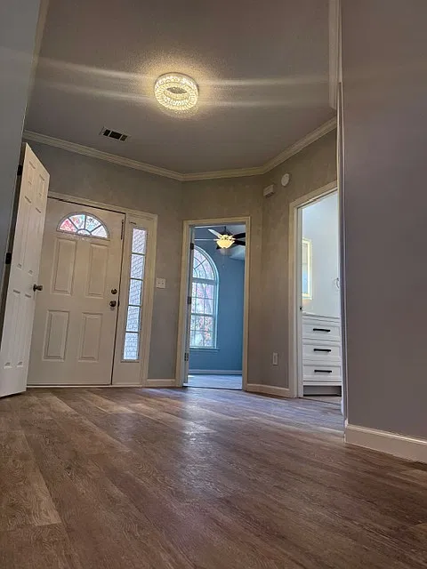 3 bed, 1451 sqft, $2,100 — Photo 4