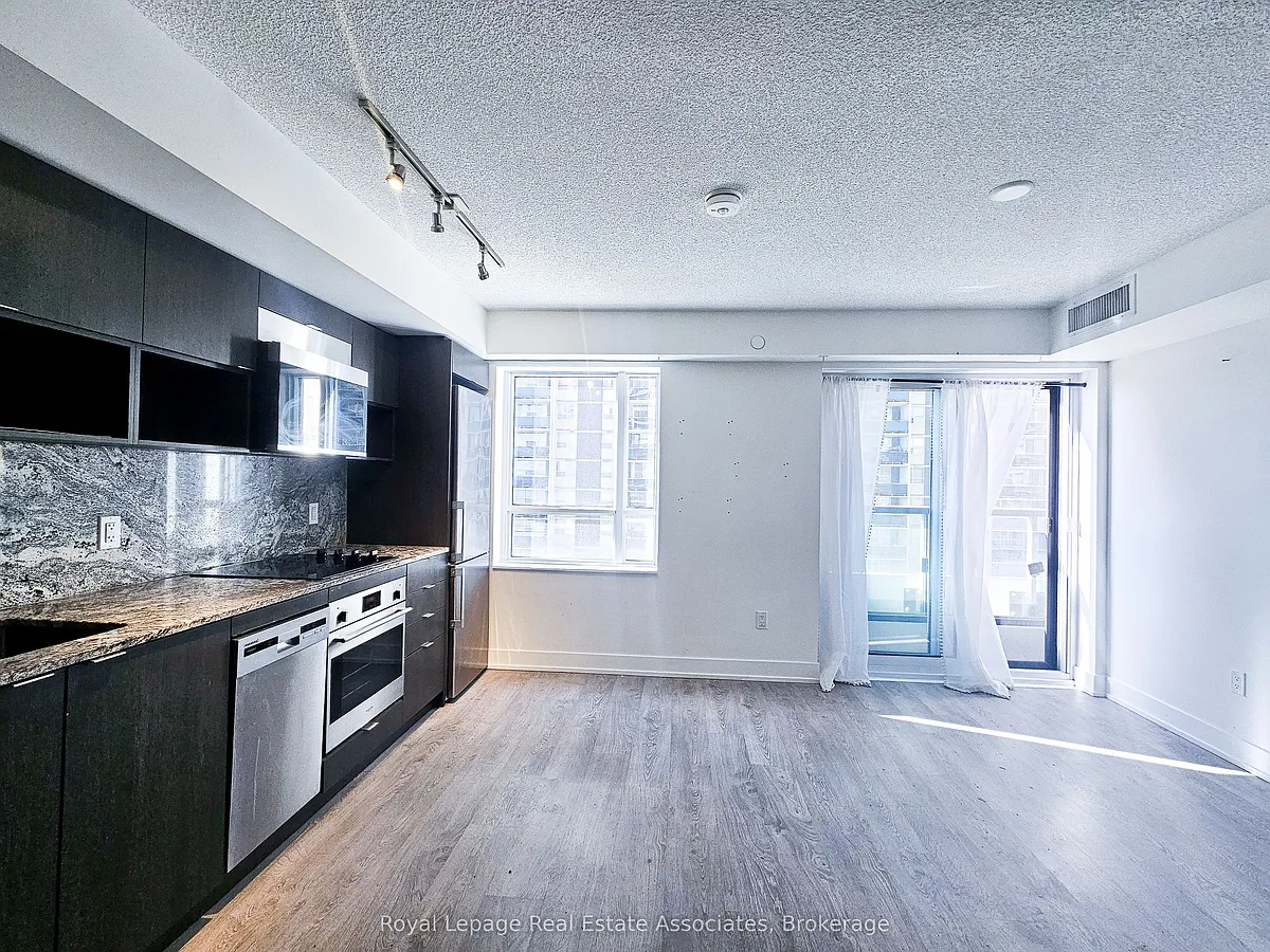 Building Photo - 9 Mabelle Ave #525