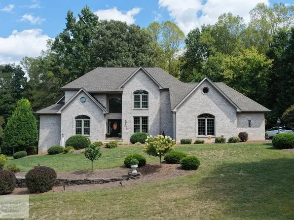 4012 Bridgewood Dr, Danville, VA 24540