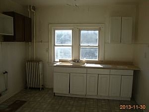 2nd image of 553 S Martin Luther King Jr Ave