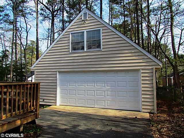 2nd image of 9622 Woodstream Dr