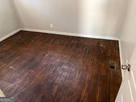 4th image of 3483 Lawton Rd