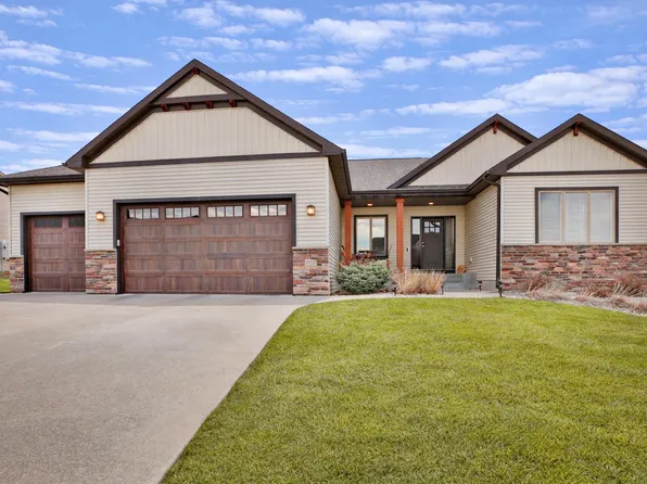 1936 Kerry Dr NE, Rochester, MN 55906