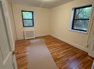 20-51 Crescent St #3B, Astoria, NY 11105