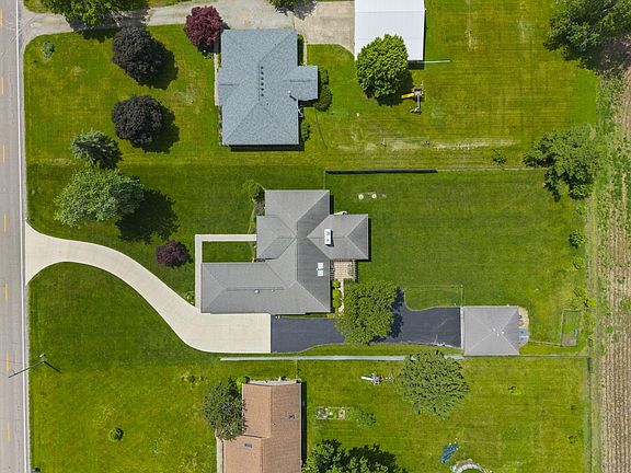 2nd image of 5166 Beatty Rd